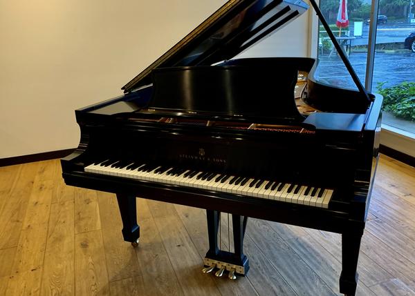Image forSteinway & Sons D