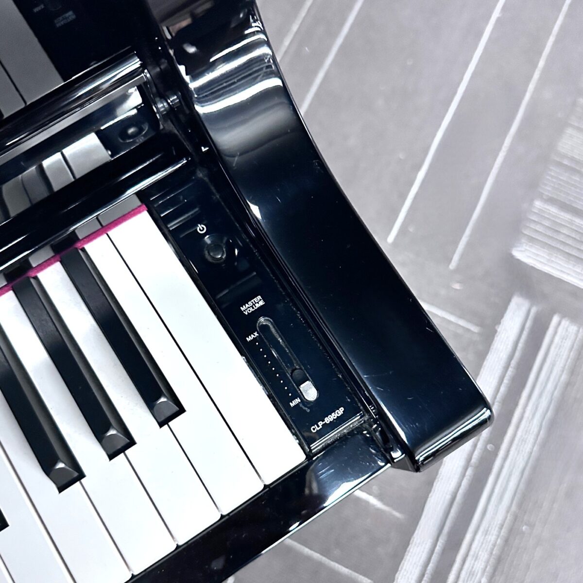 Yamaha CLP 695 Clavinova Digital Grand