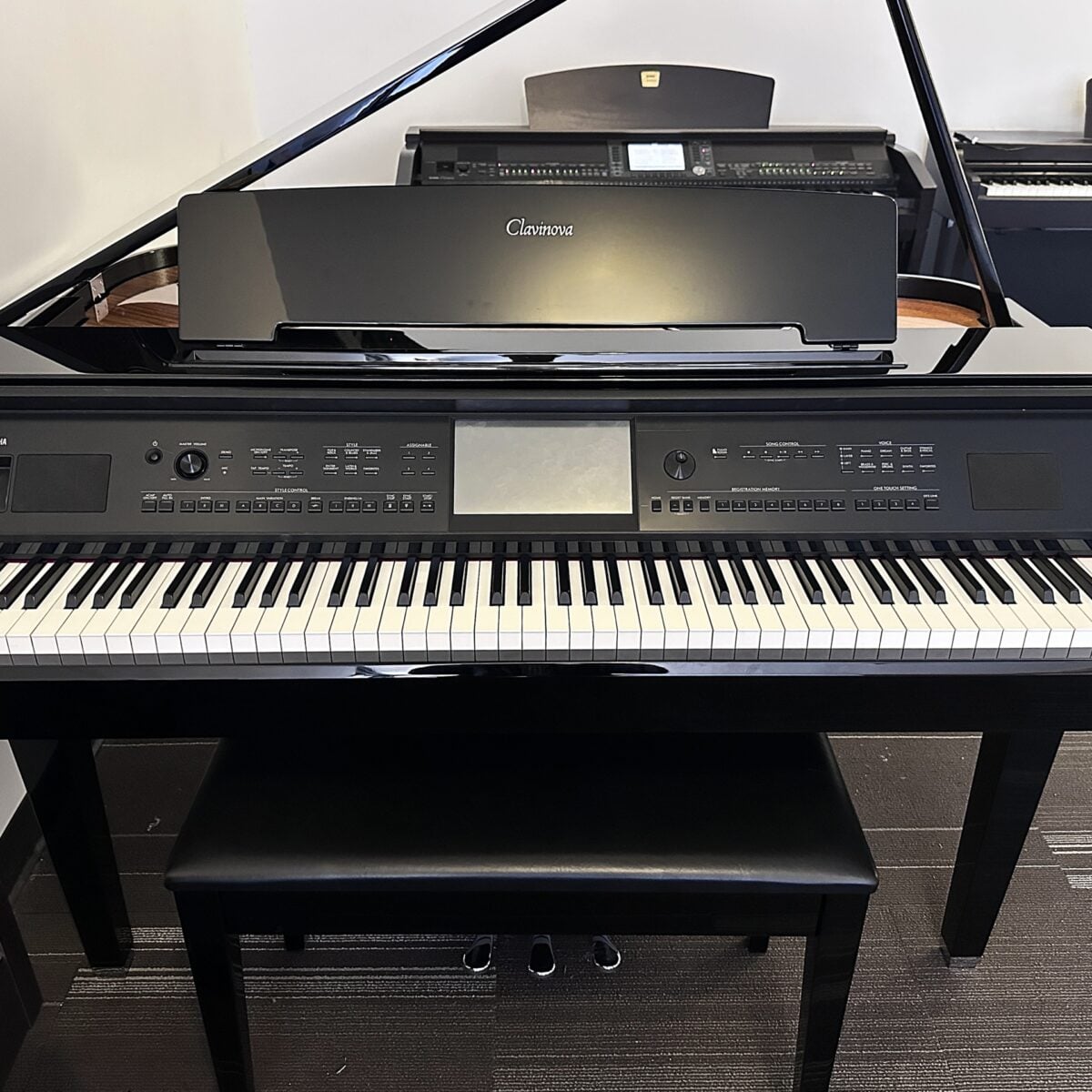 Yamaha CLP 909GP Clavinova Digital Grand
