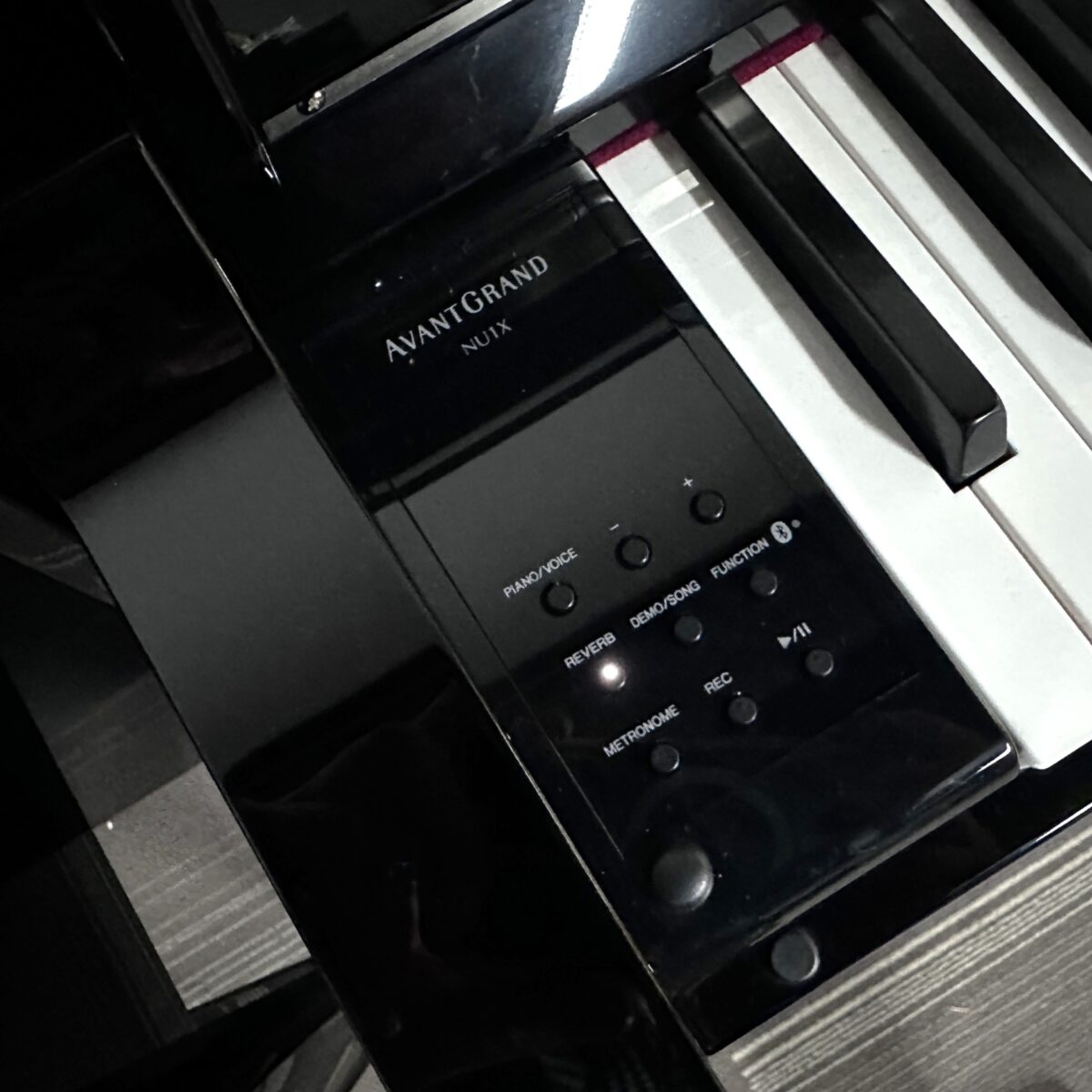 Yamaha NU1X Avant Hybrid Upright