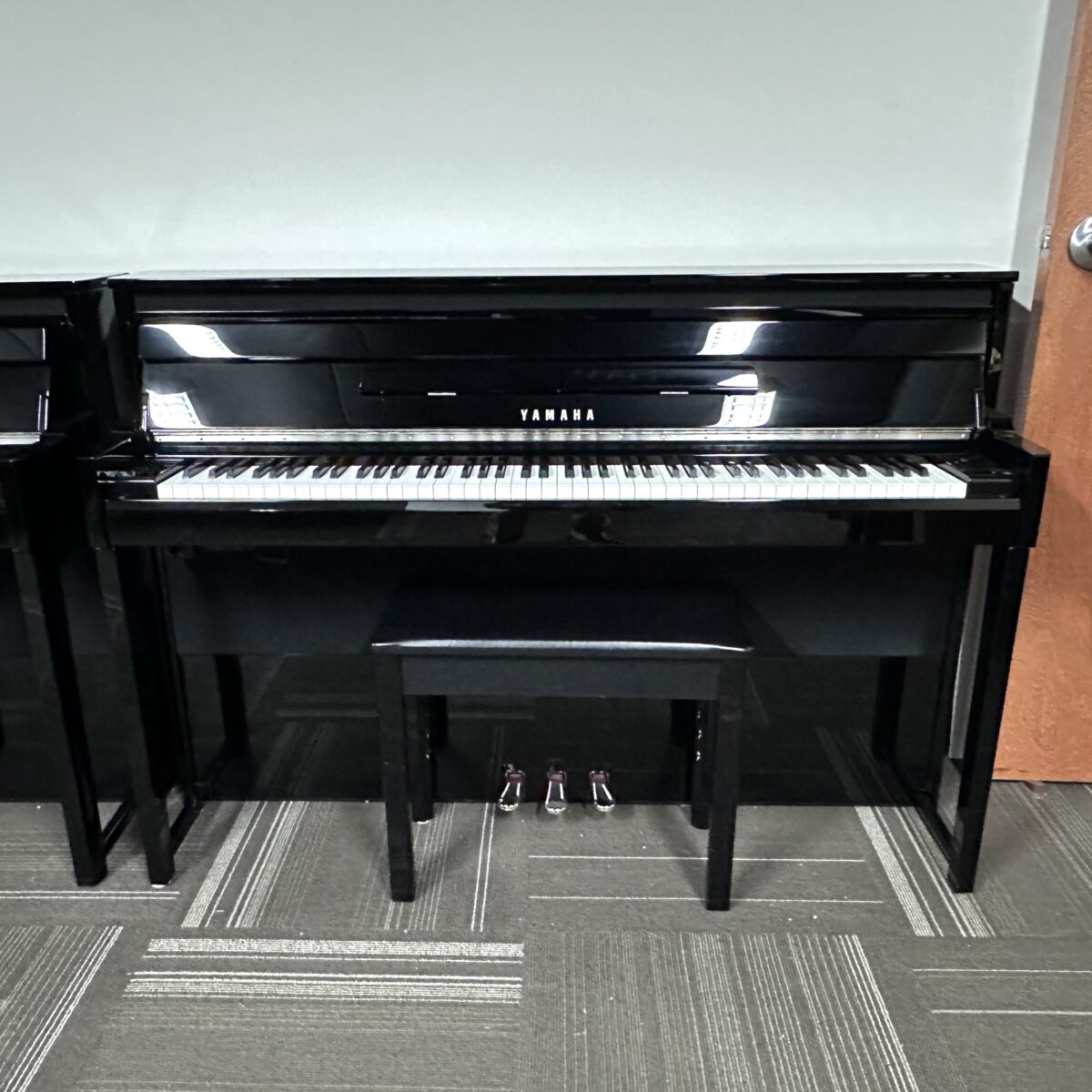 Yamaha NU1X Avant Hybrid Upright