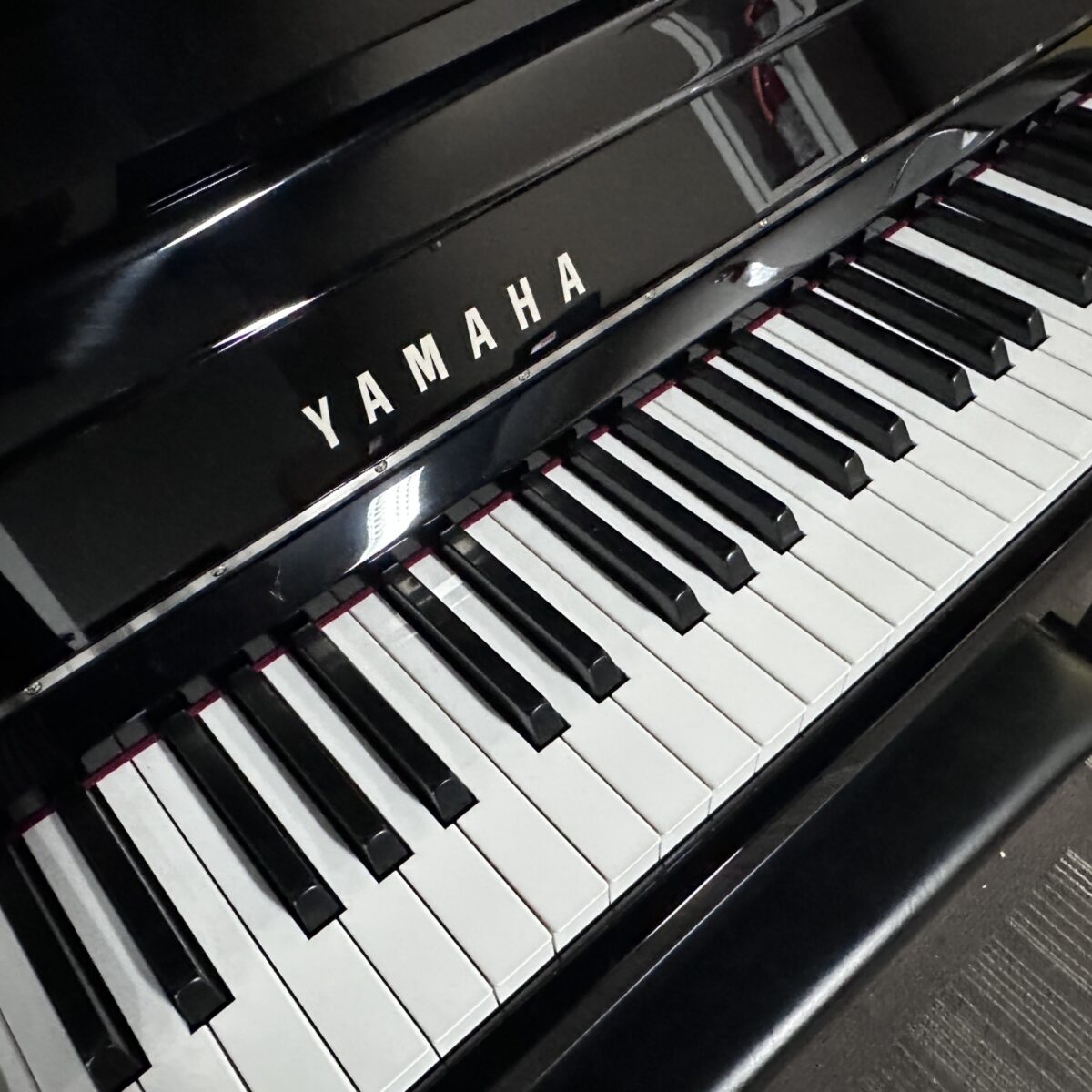 Yamaha NU1X Avant Hybrid Upright