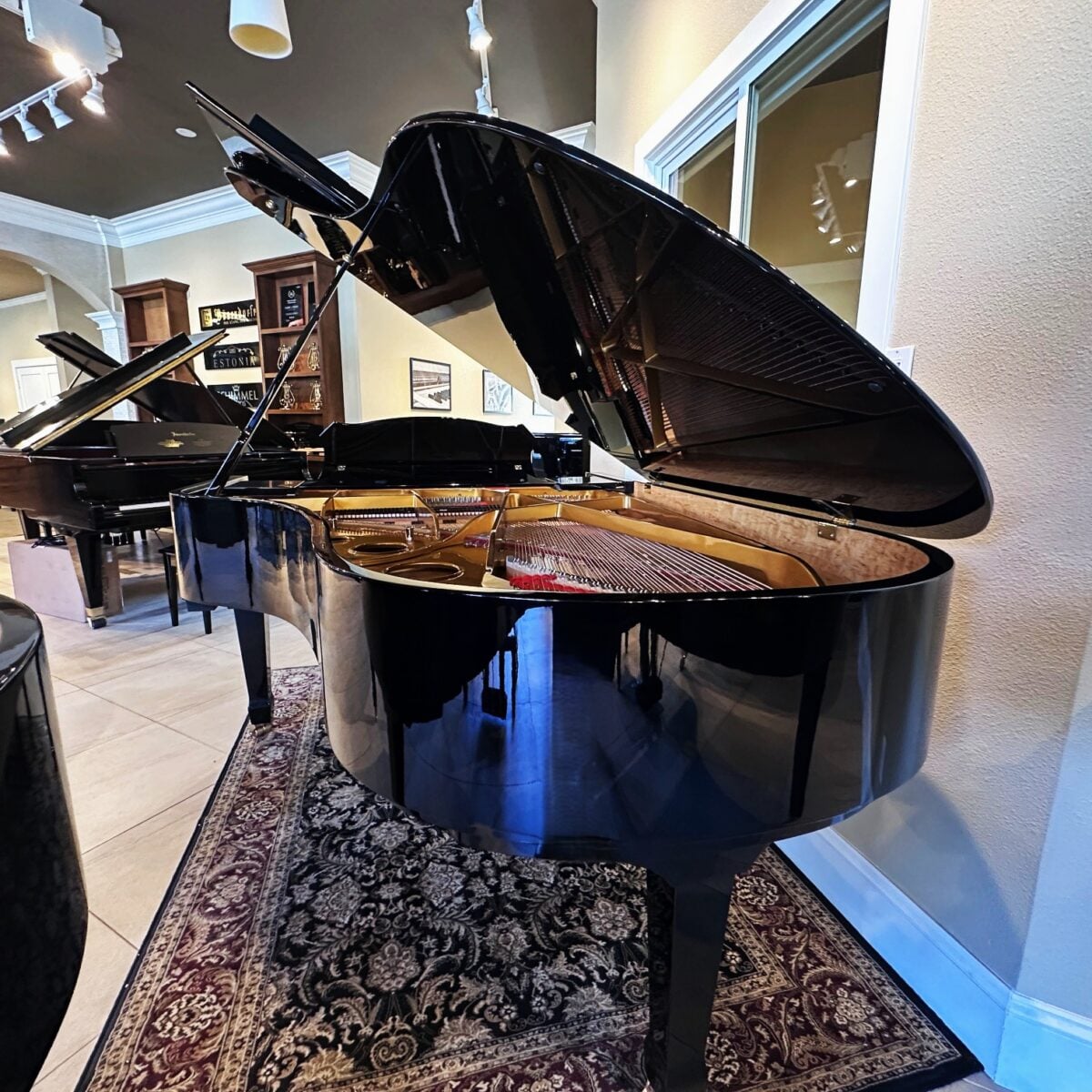 Estonia Model L-210 Grand