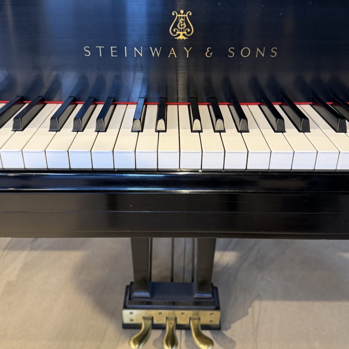 Steinway & Sons Model S Grand