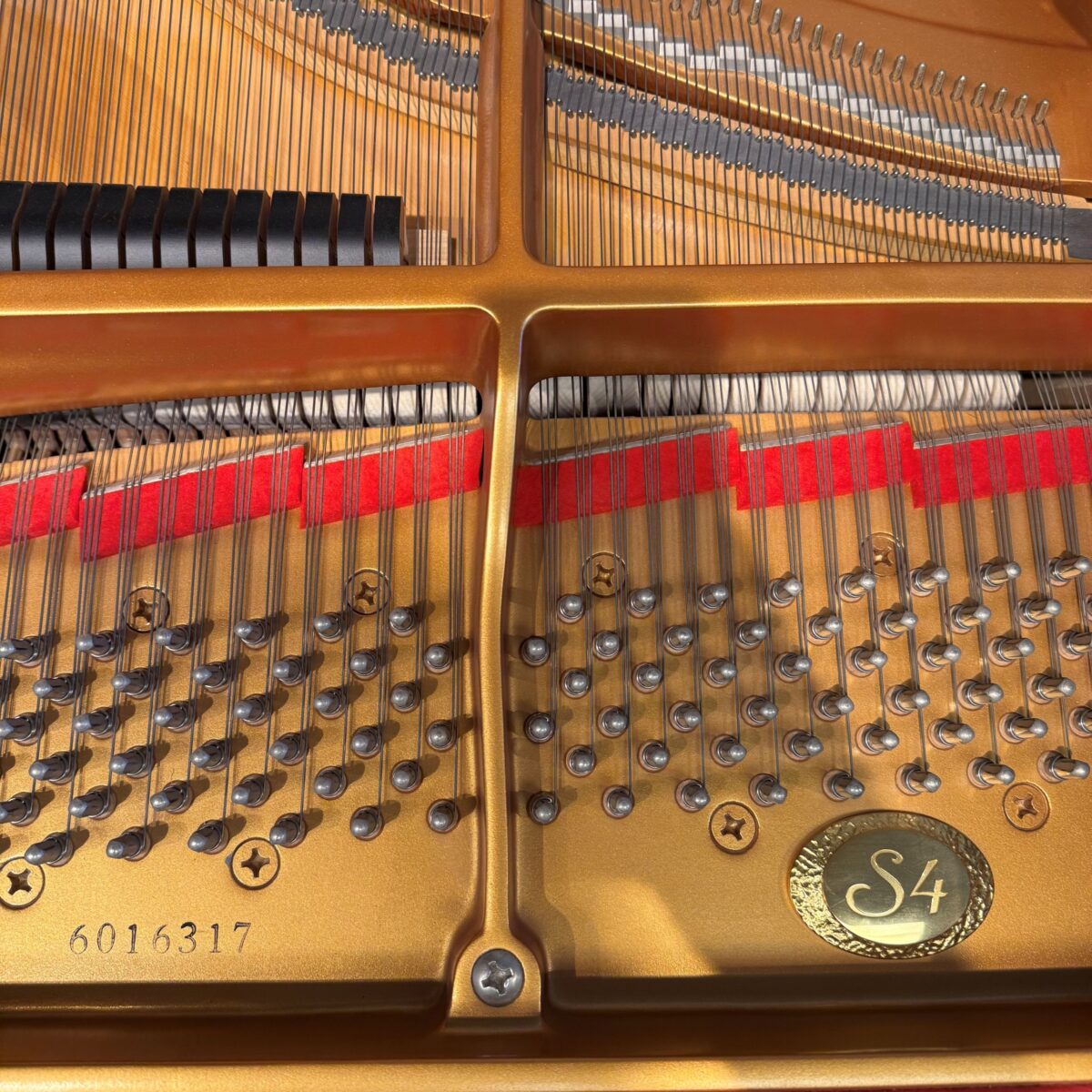 Yamaha S4 Grand
