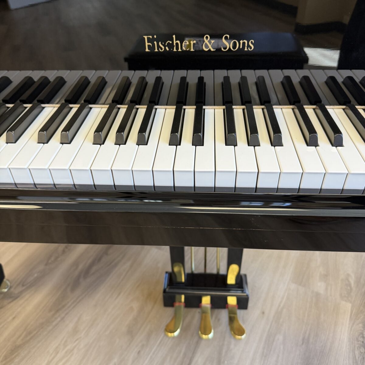 Fischer & Sons GP142 Grand