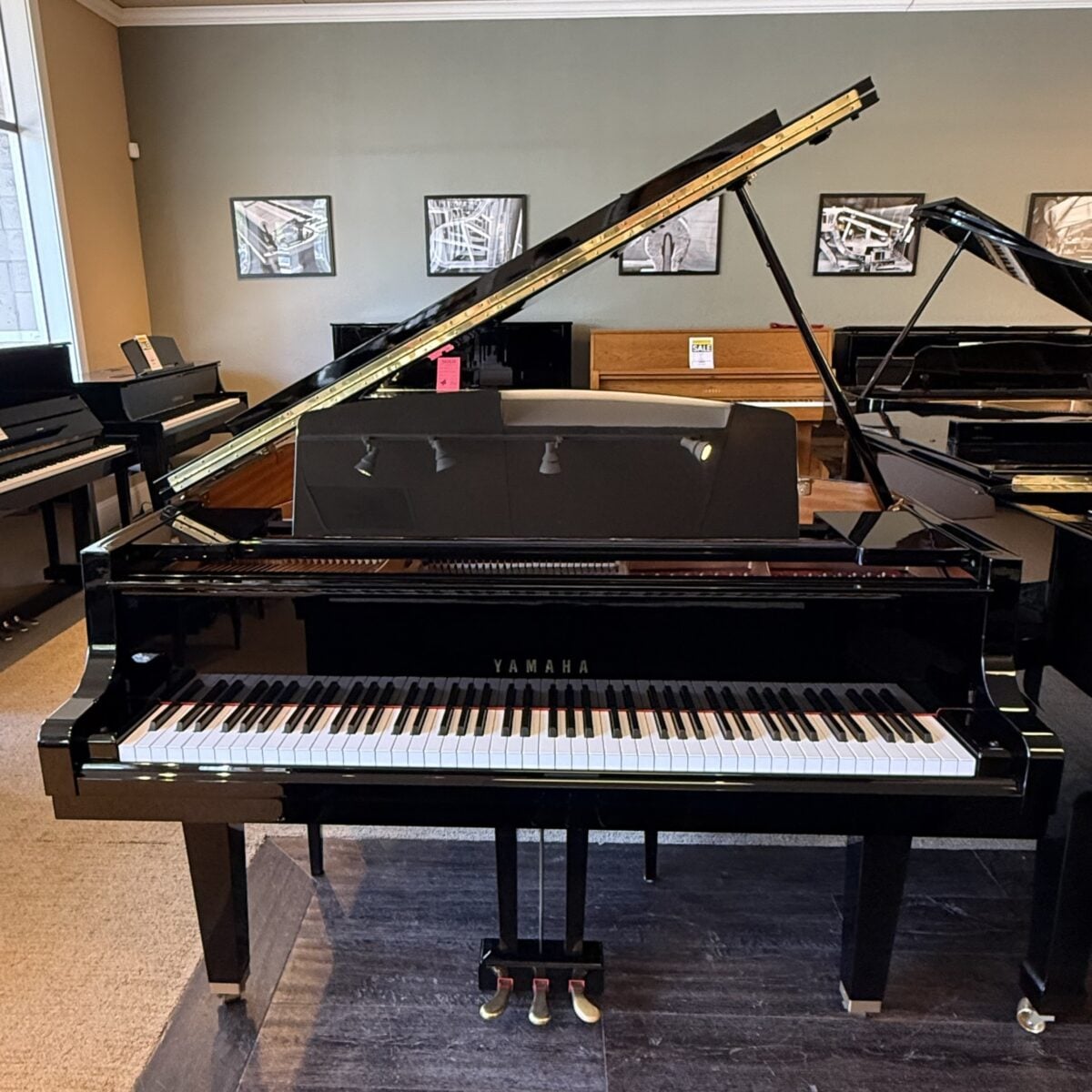 Yamaha GH1 Grand