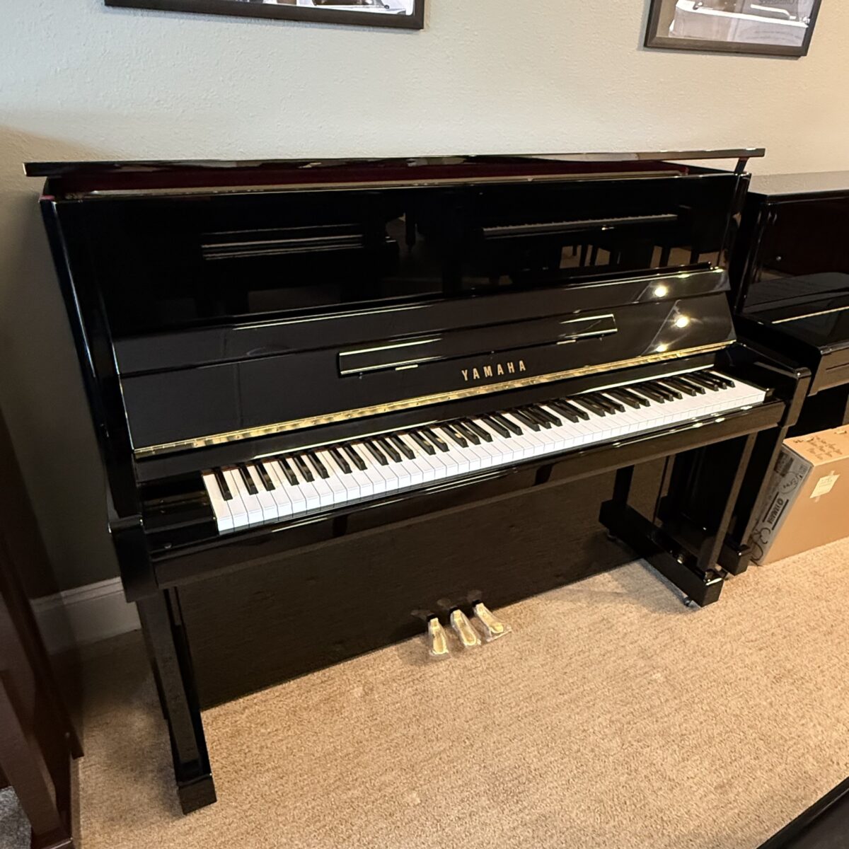 Yamaha B3 Upright