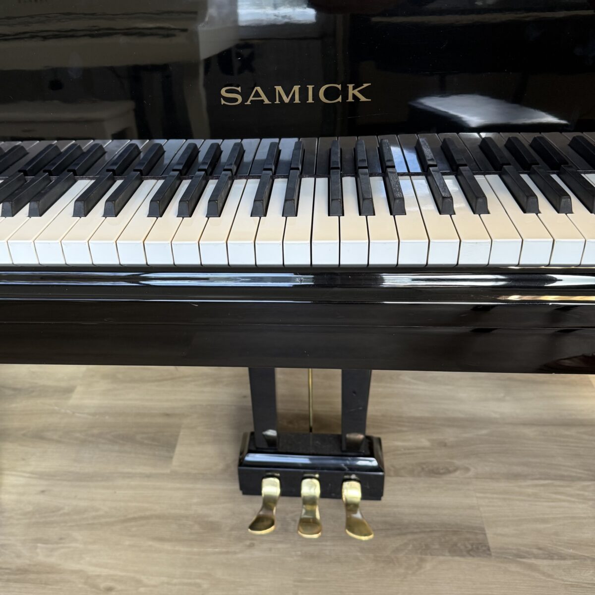 Samick WFG-215 Grand