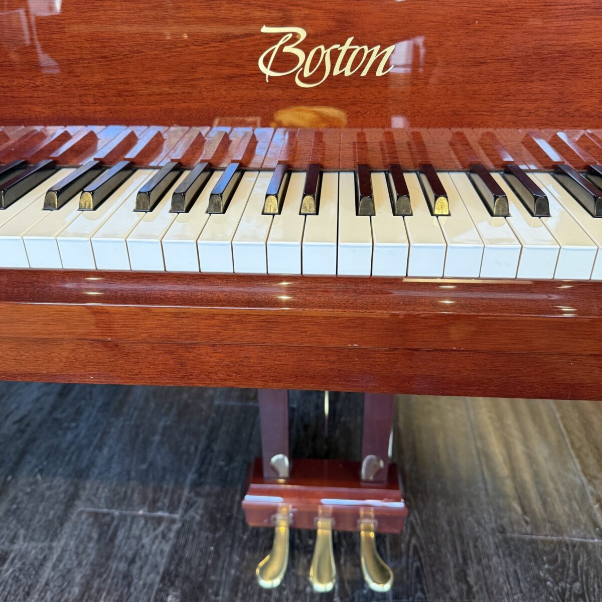 Boston GP-163 Grand