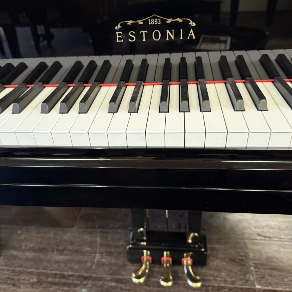 Estonia L210 Grand
